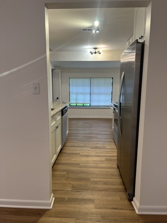 Building Photo - 626 Georgia Ave