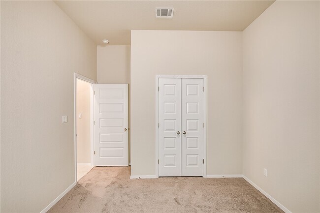 Building Photo - 306 Delta Crst