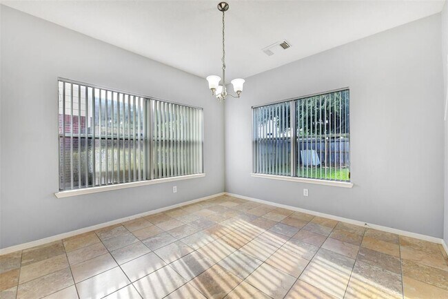 Building Photo - 2510 Pine Brook Dr