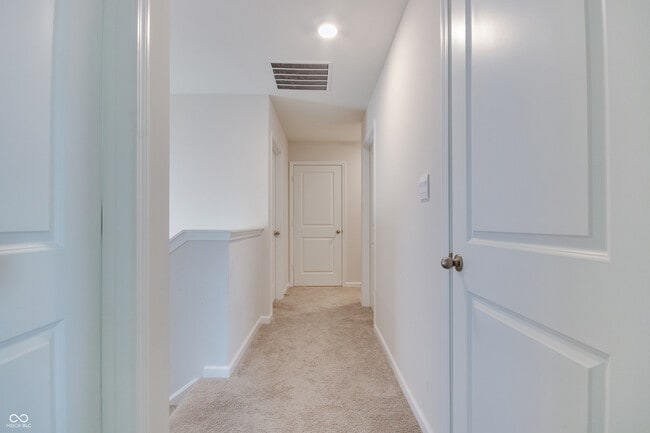 Building Photo - 2208 Gambel Ln