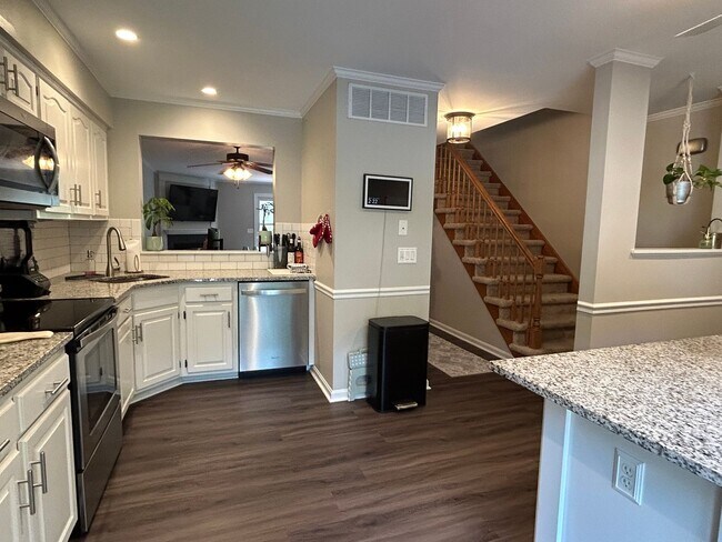 Building Photo - 4876 Weatherhill Dr