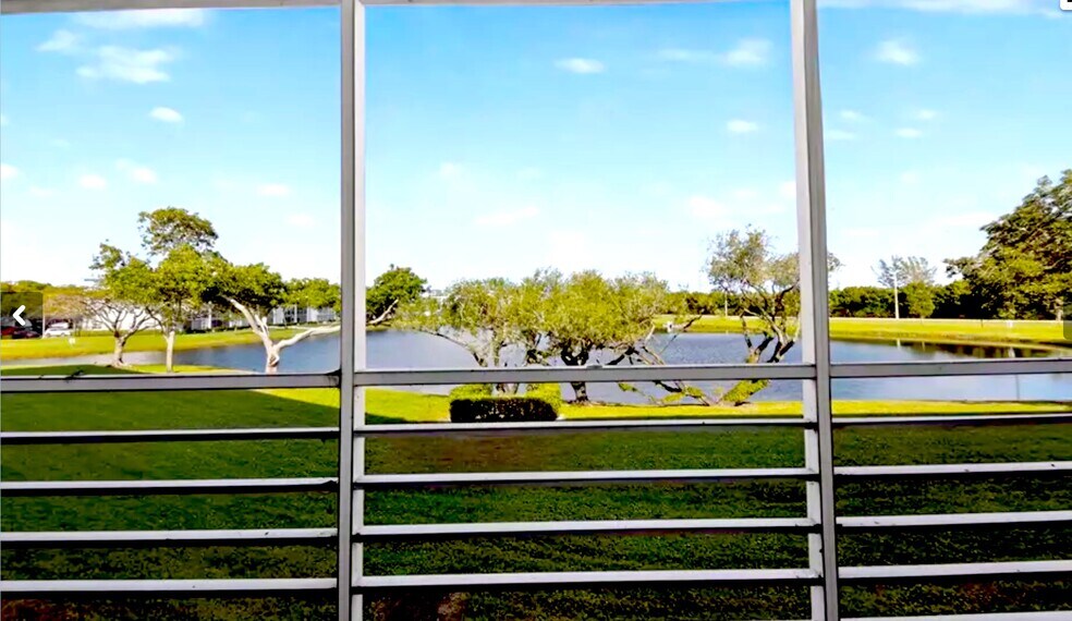 Florida Room - 2012 Hythe A