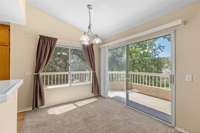 Building Photo - 41 Alondra