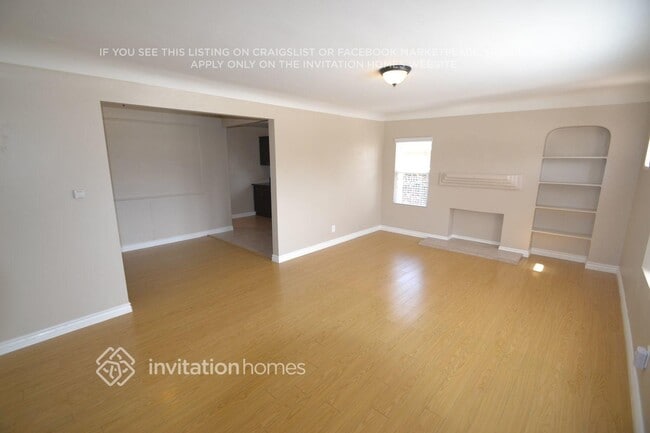 Building Photo - 2303 W 75th St