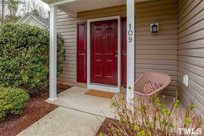 Building Photo - 109 Chilmark Ridge Dr
