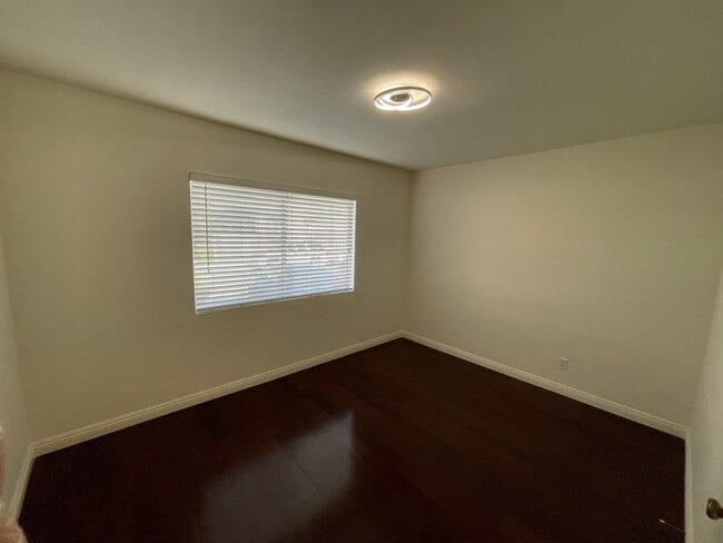 Building Photo - 1607 Phelan Ln