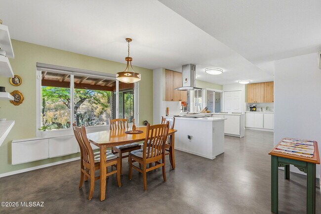 Building Photo - 6745 N Quartzite Canyon Pl