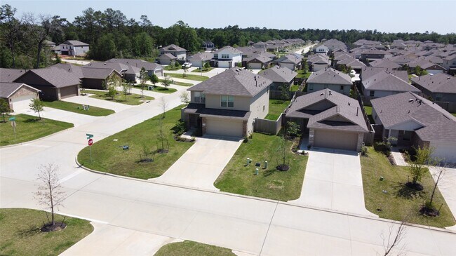 Building Photo - 3034 Twisted Myrtle Dr