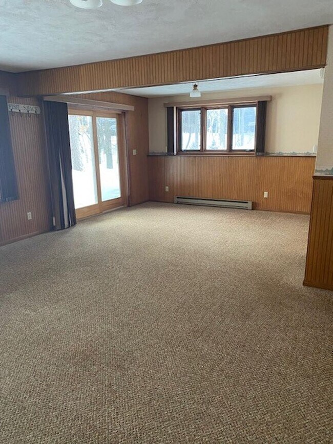 Building Photo - 4 Bedrooms, 2 Bathrooms Single Family Home in Pequot Lakes, MN w/2 car garage on the Whitefish Ch...