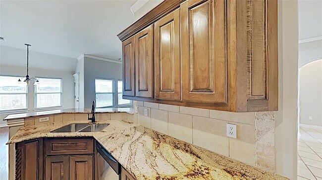 Building Photo - 15304 Blue Jay Dr