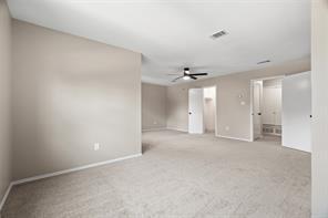 Building Photo - 30 Crestwood Dr