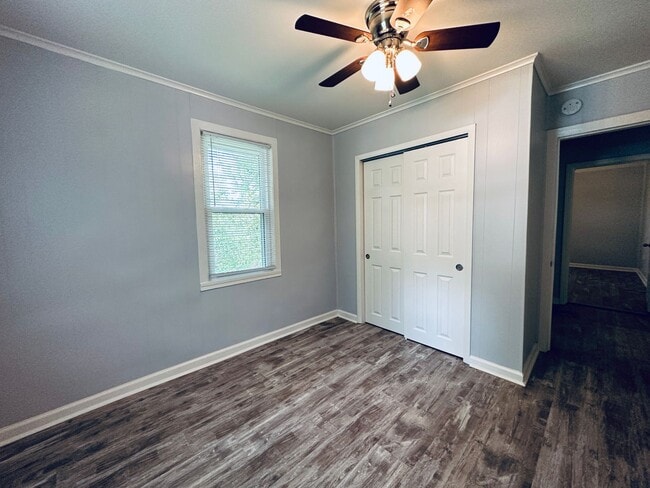 Building Photo - Delightful Upgraded 2-Bedroom Bungalow with New Appliances and Central A/C (Lawn Maintenance Incl...