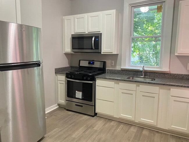 Building Photo - 13th Ave