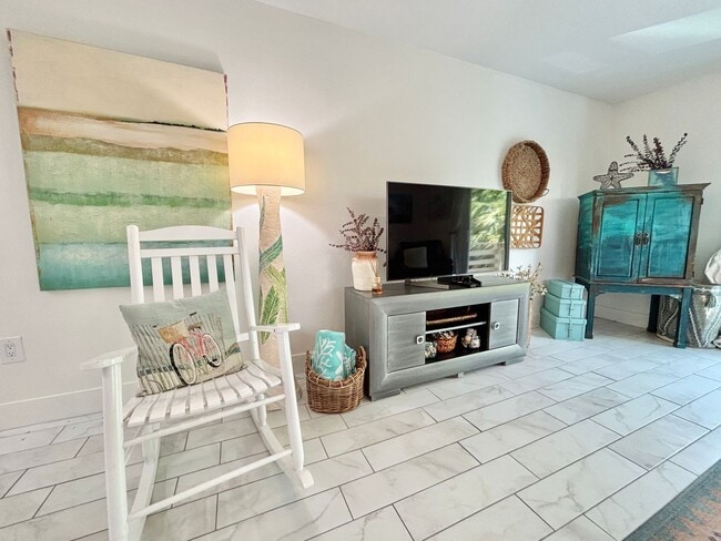 Building Photo - Monthly Rental -Melbourne Beach Condo -All...