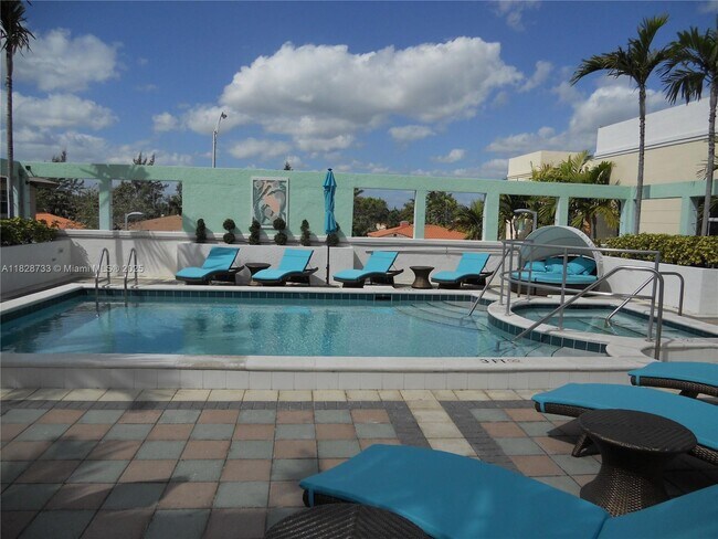 Building Photo - 9172 Collins Ave