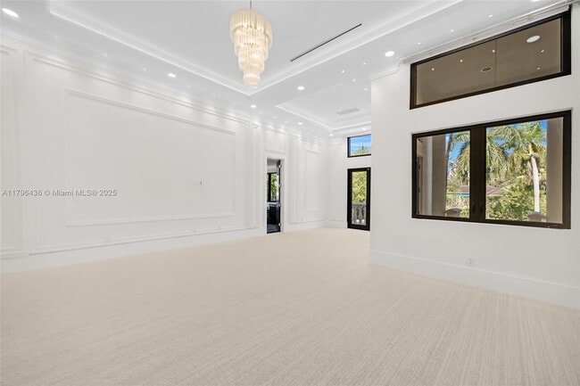 Building Photo - 8112 Los Pinos Cir