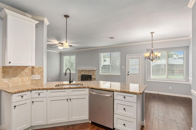 Building Photo - 1704 Sandera Ct