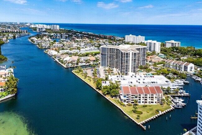 Building Photo - 4740 S Ocean Blvd