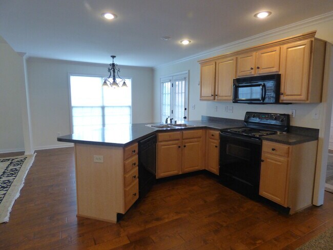 Building Photo - LOVELY HOME in Hamburg; Renovated, Garage, Many Upgrades!