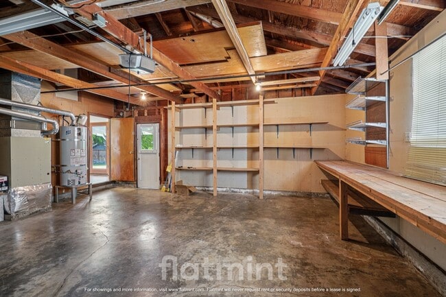 Building Photo - 32133 9th Ave S