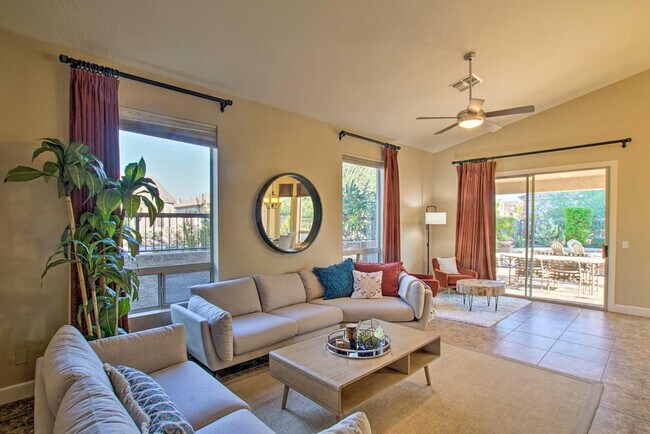 Building Photo - 3055 N Red Mountain