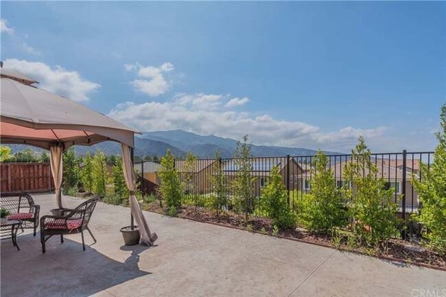 Building Photo - 4 bed 2.5 bath Beautiful Sycamore Creek house in Corona for lease