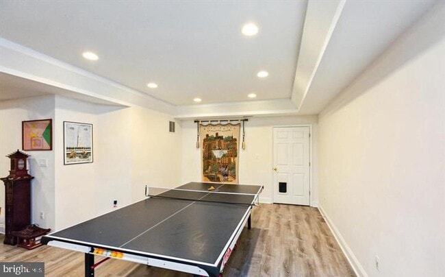 Building Photo - 10418 Willow Crest Ct