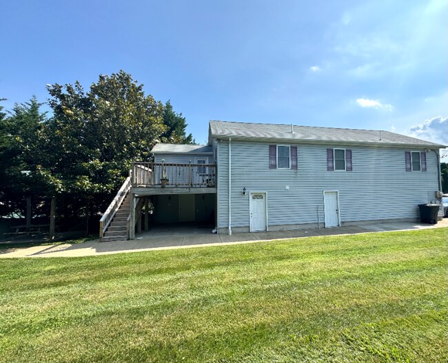 Building Photo - 282 Old Bayview Rd
