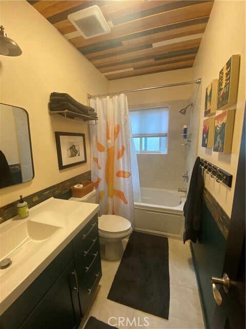 Building Photo - 18700 Oak Grove Rd