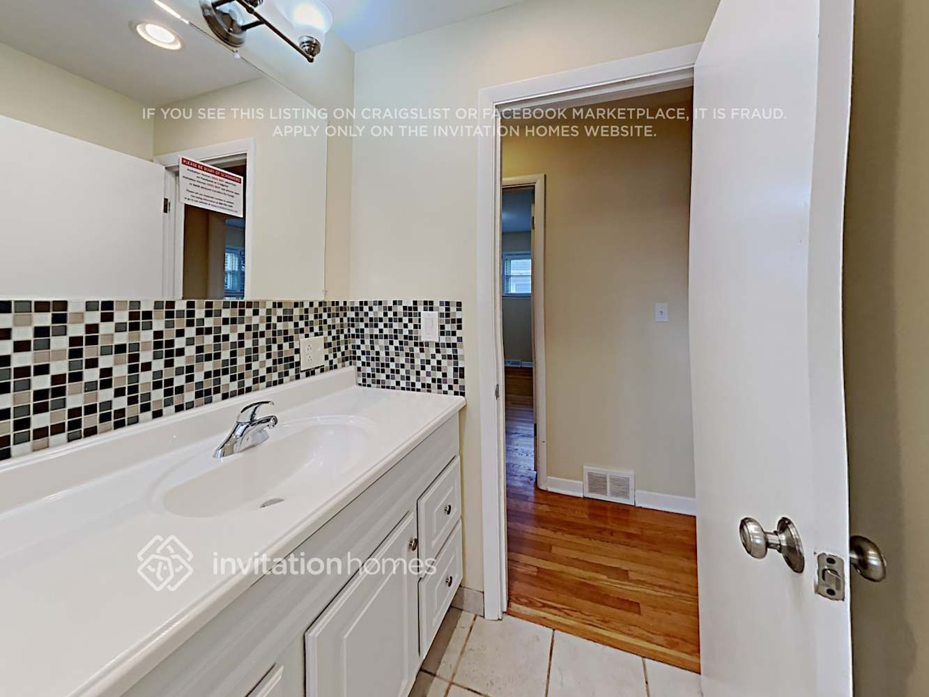 Building Photo - 557 Sumac Rd