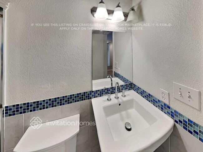 Building Photo - 9023 W Harmont Dr