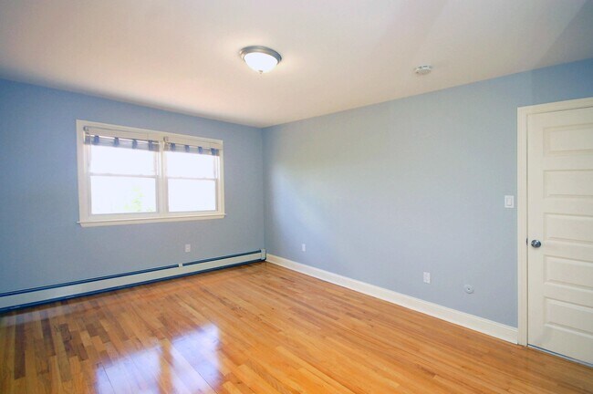 Building Photo - 599 Liberty Ave
