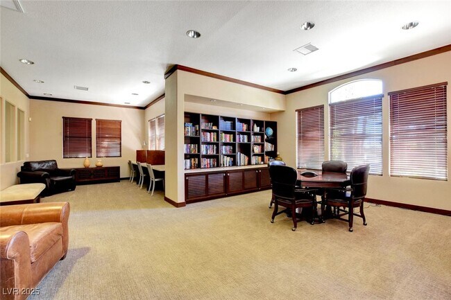Building Photo - 251 S Green Valley Pkwy