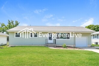 Building Photo - 220 Jeanette Dr