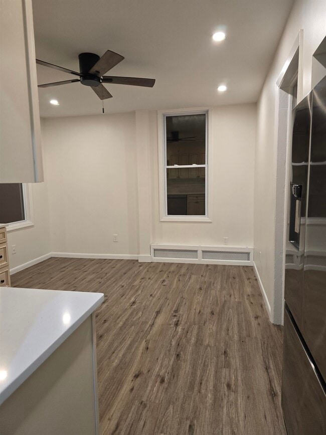 Building Photo - 1709 Kerrigan Ave