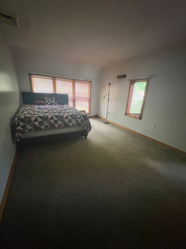 Building Photo - 37 Skyview Dr