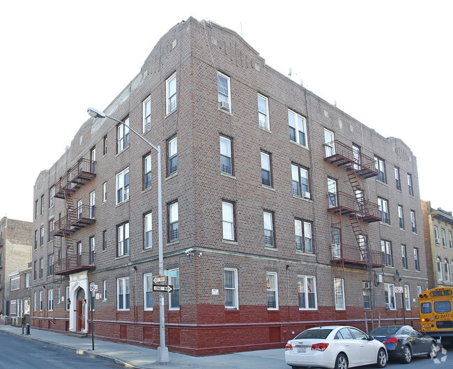 Primary Photo - 2502 Cortelyou Rd