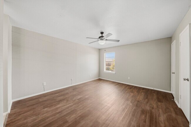 Building Photo - 4605 Orange Cir N