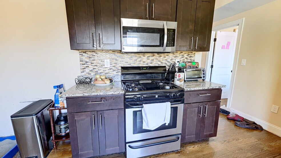 Building Photo - 2971 Washington St