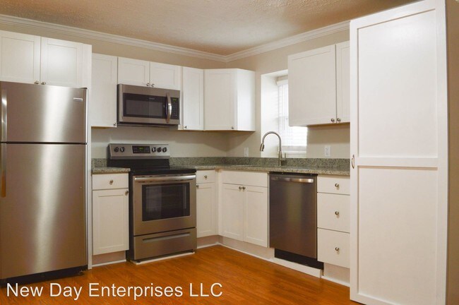 Building Photo - 117 S Bank St