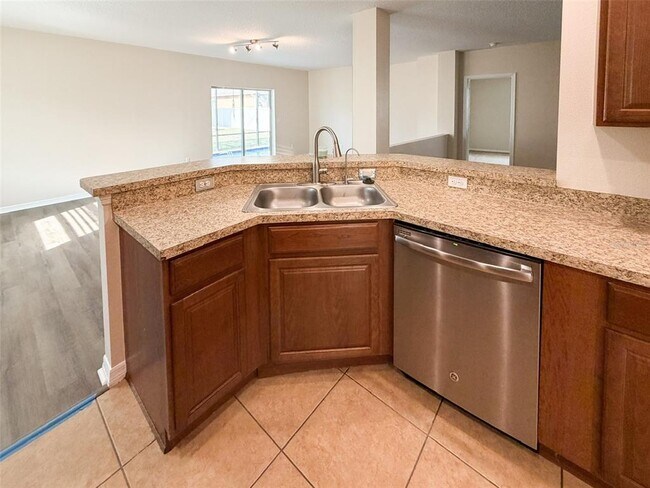 Building Photo - 2203 Anoka Way