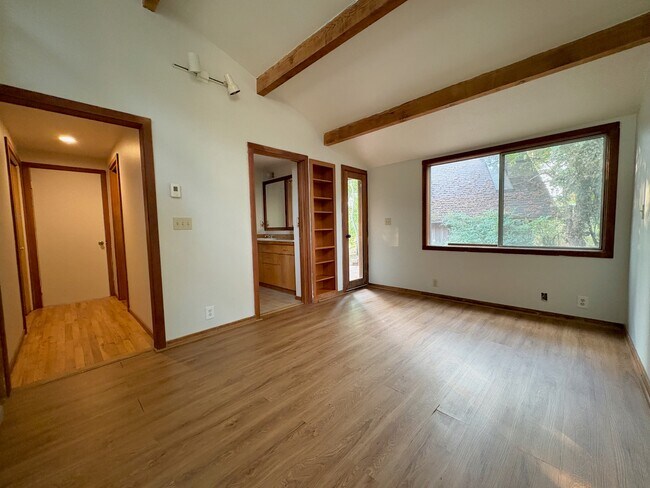 Building Photo - 3060 Onyx St