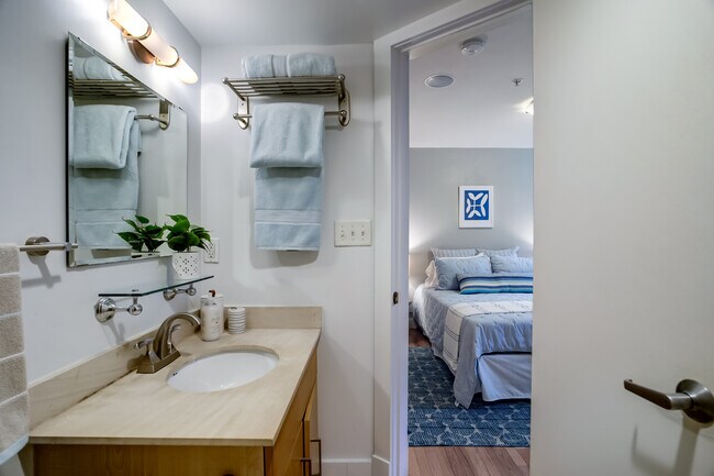 Building Photo - 2600 Sherman Ave NW