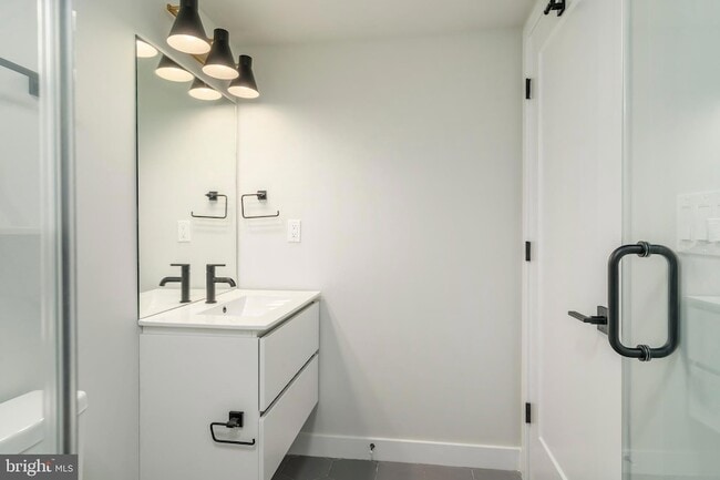 Building Photo - 1102 Germantown Ave