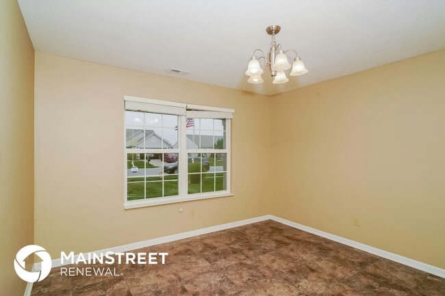 Building Photo - 619 Findlay Ln