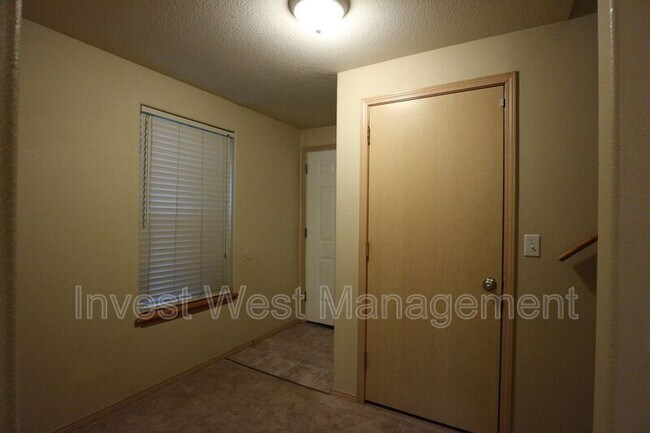 Building Photo - 1830 SE 11th Ave