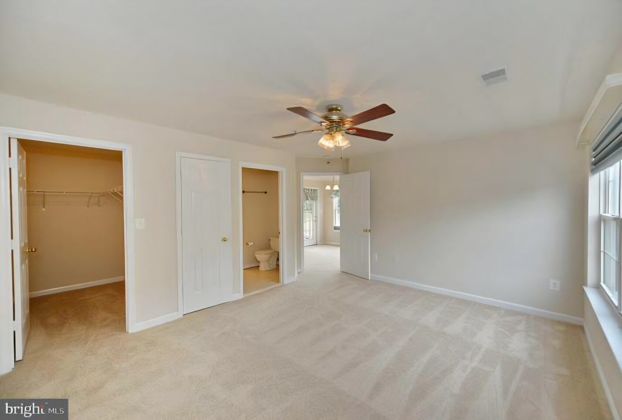 Building Photo - 511 Constellation Sq SE