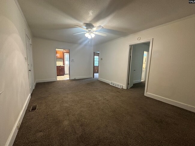 Building Photo - 1213 Summerland Dr