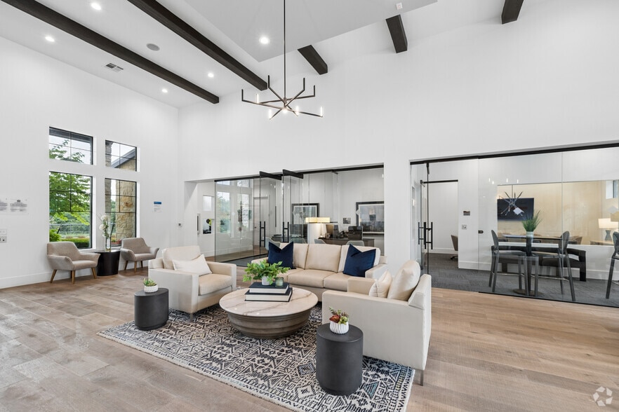 Leasing Office Lobby - Estates at Bee Cave
