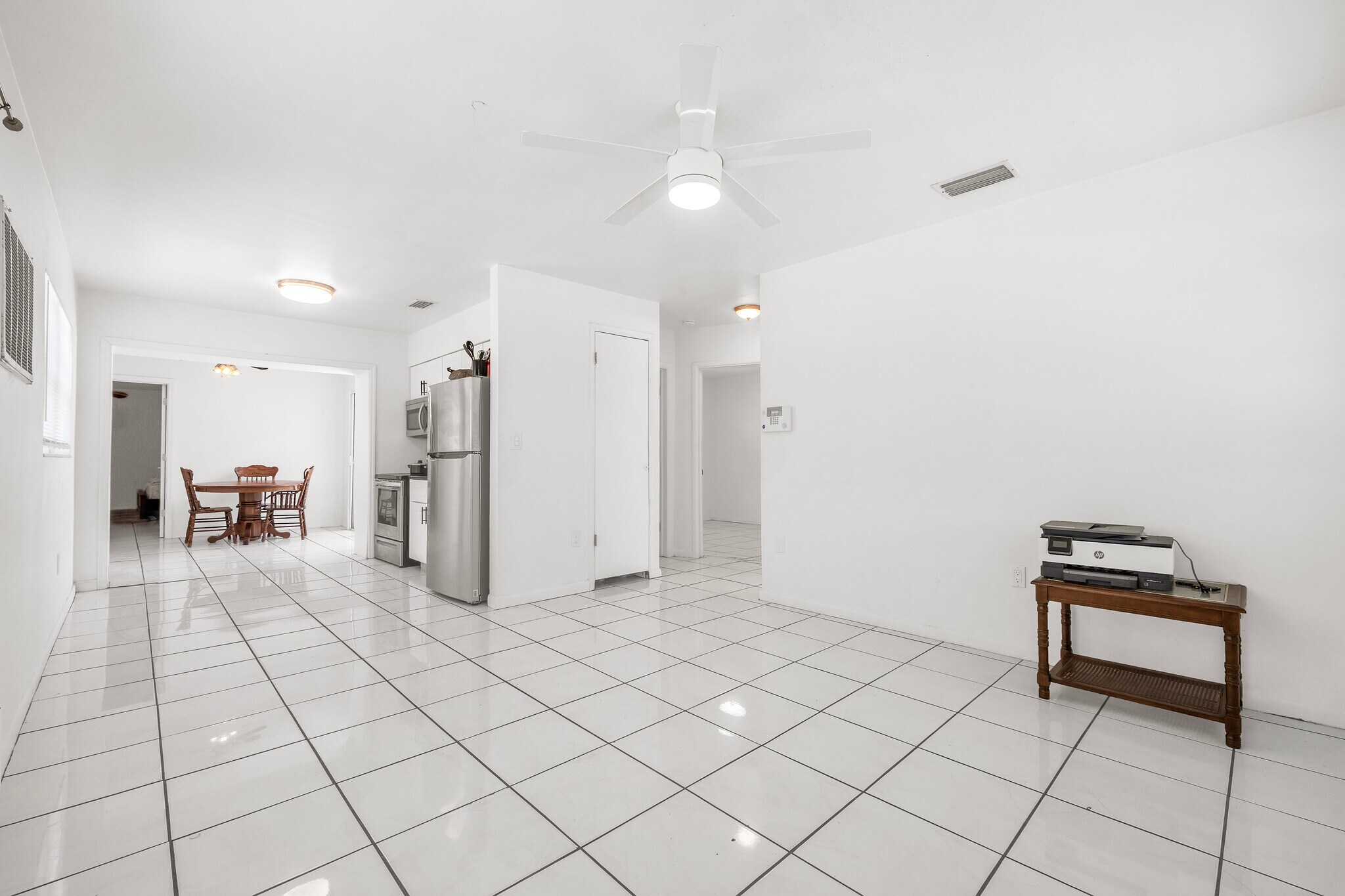 Building Photo - 311 N Arcadia Ave
